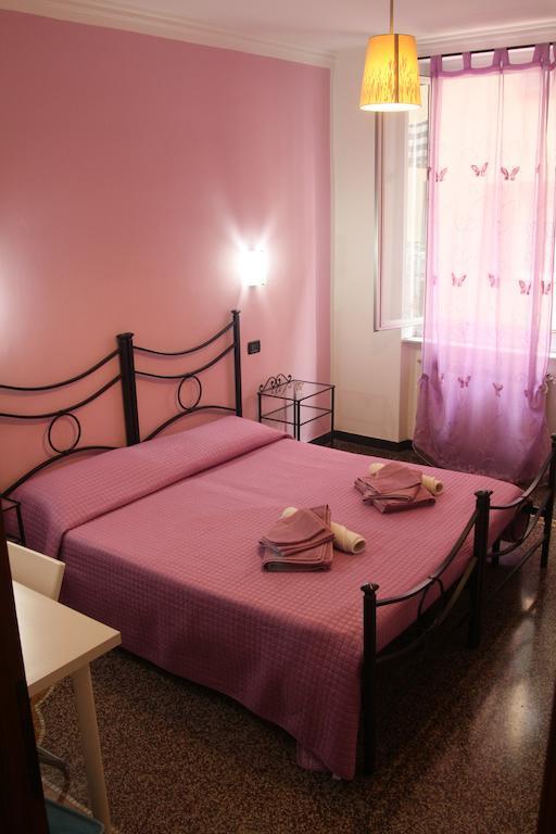 Bed & Breakfast La Rosa Dei Venti Génova Habitación foto